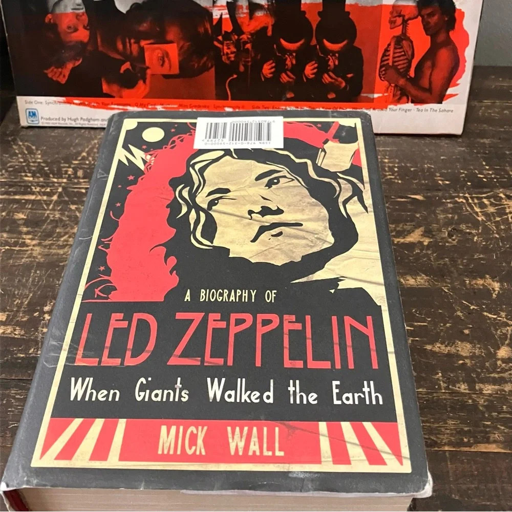 LED ZEPPELIN BOOK - Picture 2 of 3